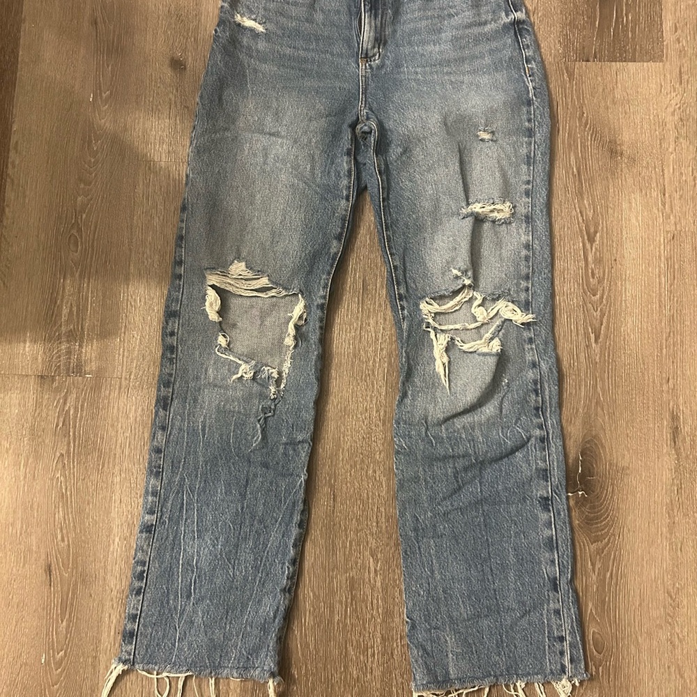 Garage Blue 90’s Straight Leg Jeans with Distressed Details
